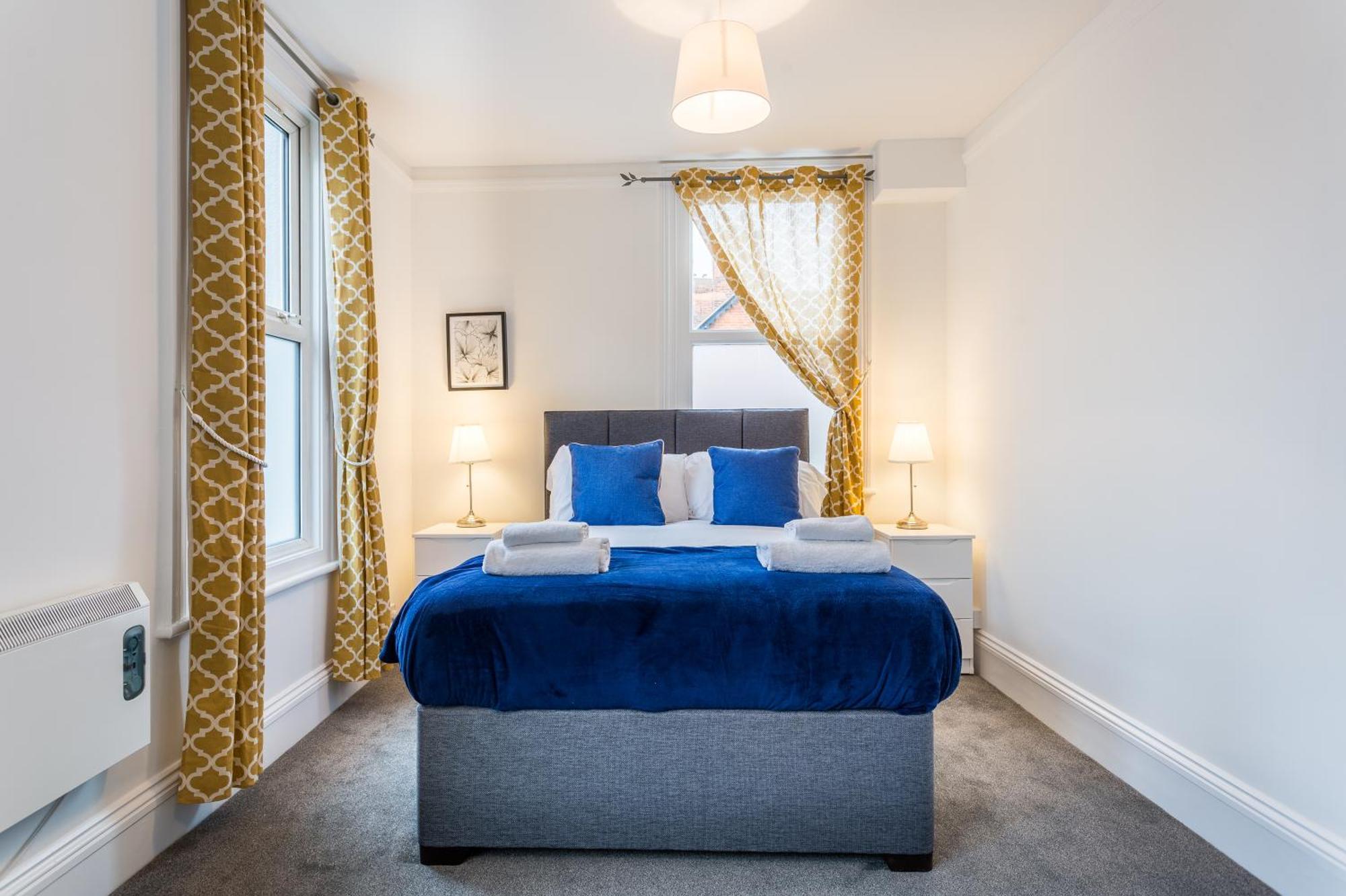 West Street Studio Apartments In Southend Экстерьер фото